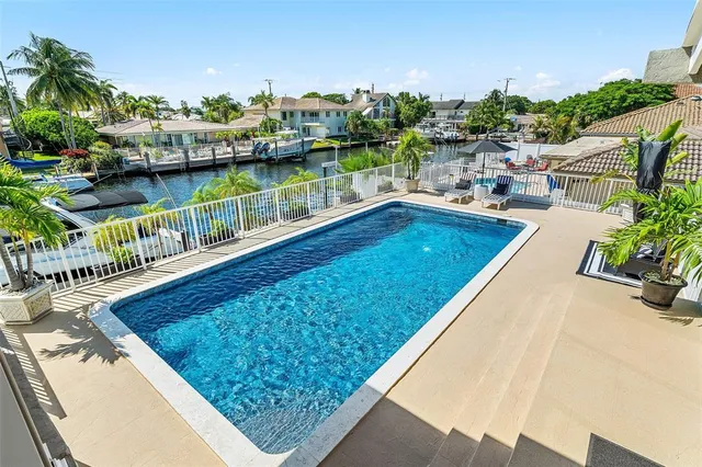 $2,475,000 | 1540 Southeast 9th Street, Deerfield Beach, FL 33441