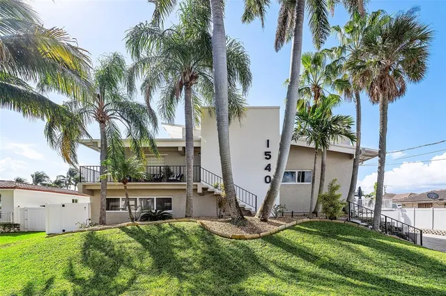 $2,475,000 | 1540 Southeast 9th Street, Deerfield Beach, FL 33441