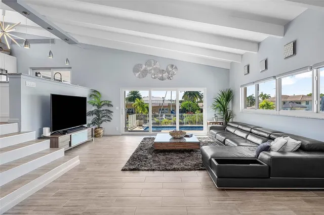 $2,475,000 | 1540 Southeast 9th Street, Deerfield Beach, FL 33441