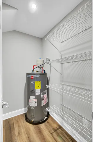 $389,900 | 5821 Robinhood Drive, Hanahan, SC 29410