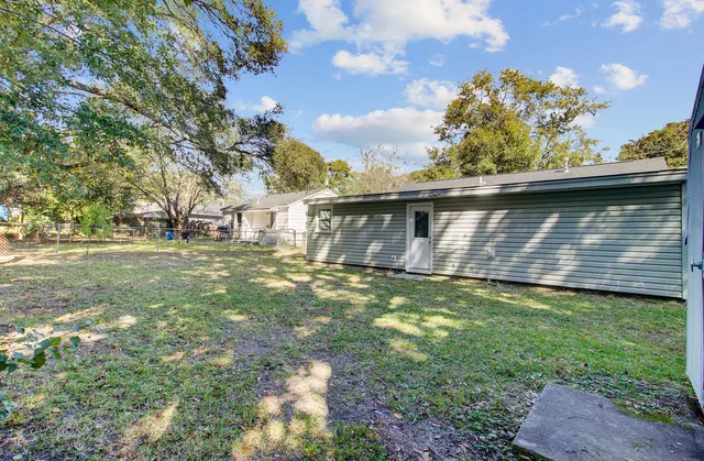 $389,900 | 5821 Robinhood Drive, Hanahan, SC 29410