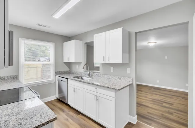 $389,900 | 5821 Robinhood Drive, Hanahan, SC 29410