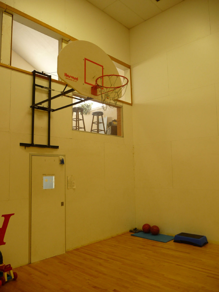 608 Water Oak Road Roanoke, VA 24019 - Photo 25 of 52 Sport Center