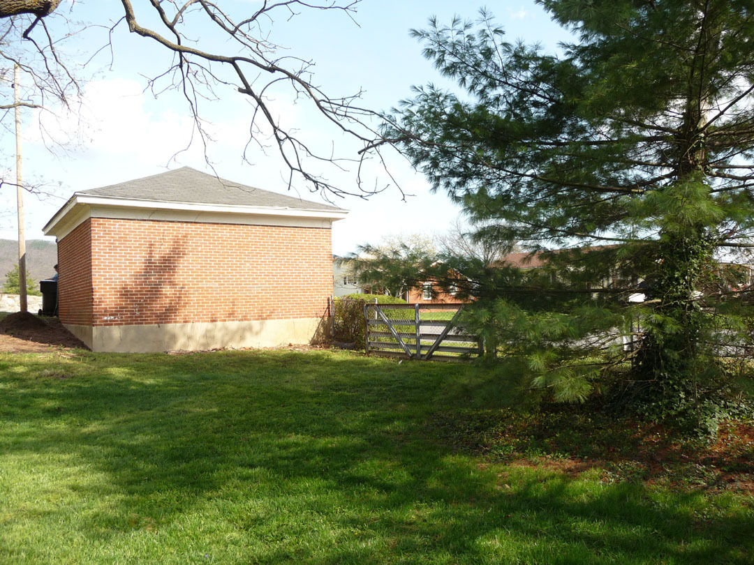 608 Water Oak Road Roanoke, VA 24019 - Photo 44 of 52 Backyard