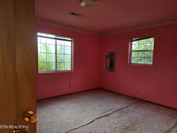 $129,900 | 404 Cedar Fork Road, Tazewell, TN 37879