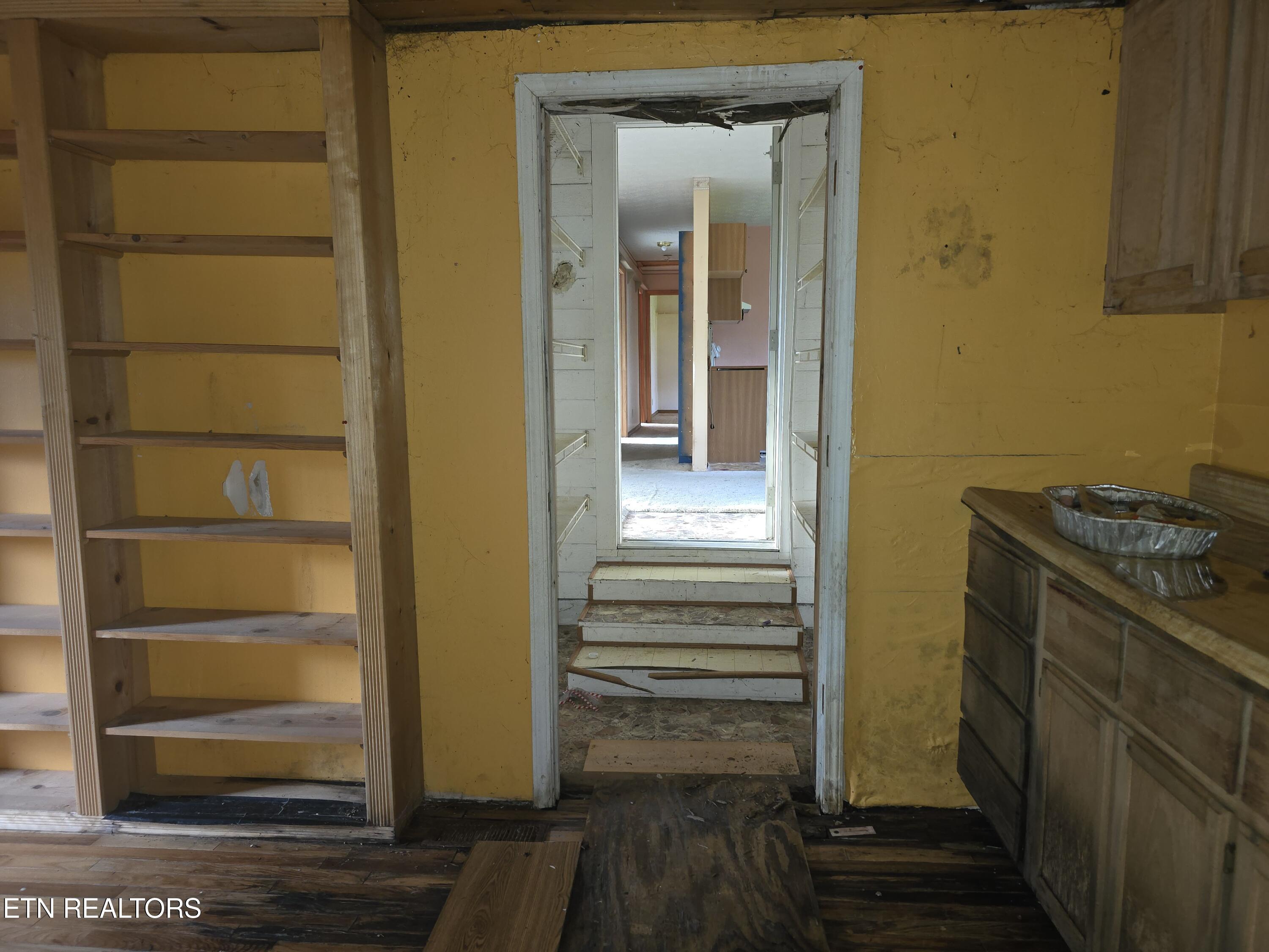 404 Cedar Fork Road Tazewell, TN 37879 - Photo 7 of 23 20250805_191323