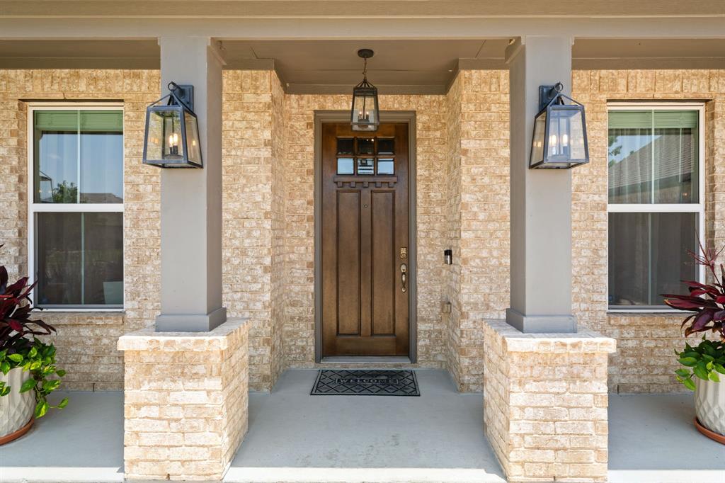 1021 Ranger Drive DeSoto, TX 75115 - Photo 5 of 40