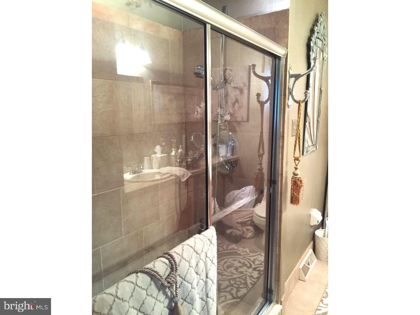 7806 Brookfield Road Cheltenham, PA 19012 - Photo 16 of 18 Bathroom