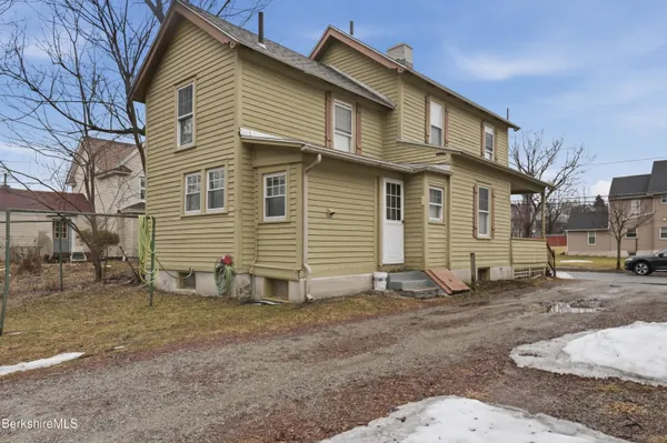 $199,900 | 153 Dewey Avenue, Pittsfield, MA 01201