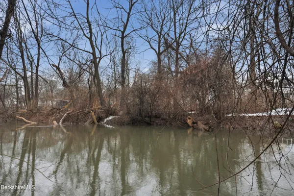 $199,900 | 153 Dewey Avenue, Pittsfield, MA 01201