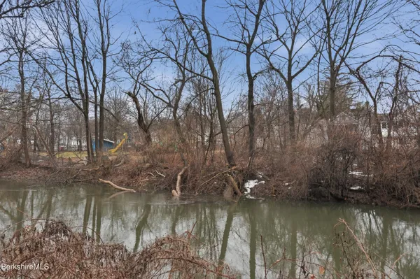 $199,900 | 153 Dewey Avenue, Pittsfield, MA 01201