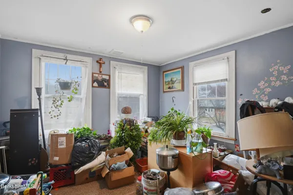 $199,900 | 153 Dewey Avenue, Pittsfield, MA 01201