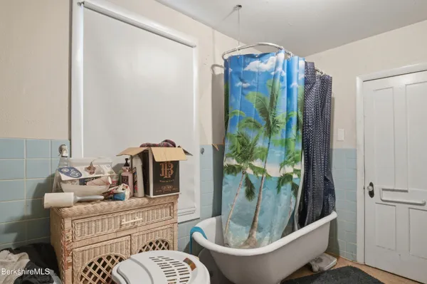 $199,900 | 153 Dewey Avenue, Pittsfield, MA 01201