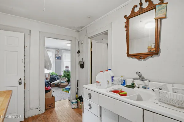 $199,900 | 153 Dewey Avenue, Pittsfield, MA 01201