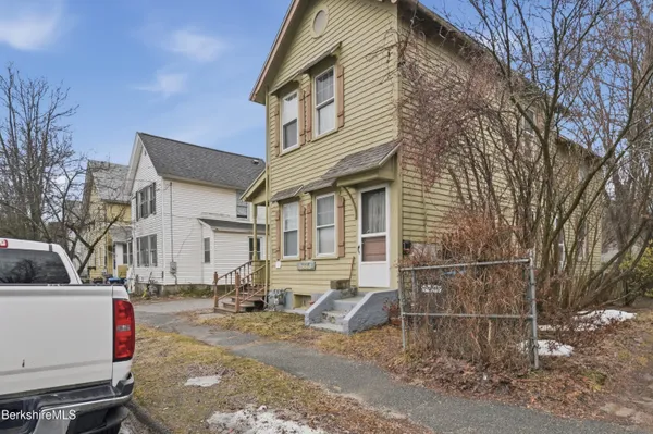 $199,900 | 153 Dewey Avenue, Pittsfield, MA 01201