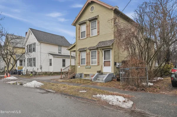 $199,900 | 153 Dewey Avenue, Pittsfield, MA 01201