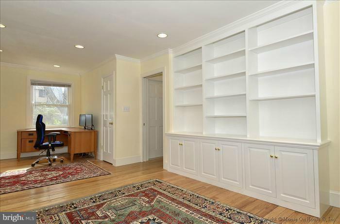 10003 Renfrew Road Silver Spring, MD 20901 - Photo 12 of 27 Bedroom (Master)