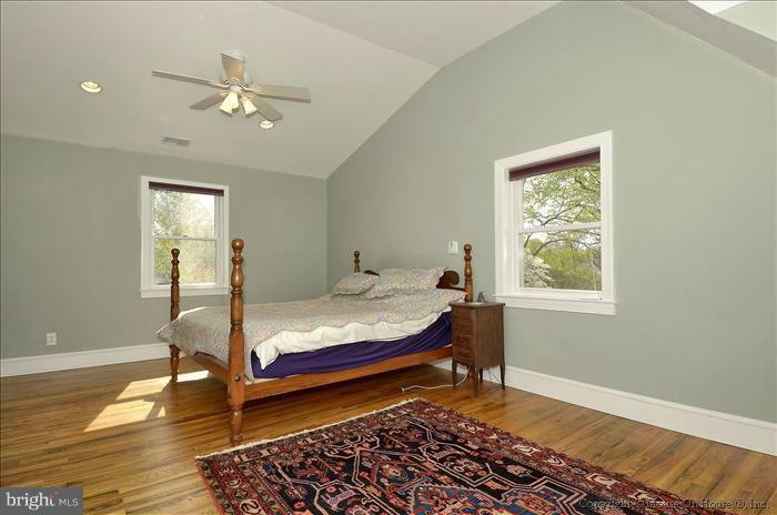 10003 Renfrew Road Silver Spring, MD 20901 - Photo 16 of 27 Bedroom