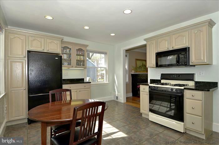 10003 Renfrew Road Silver Spring, MD 20901 - Photo 23 of 27 Kitchen