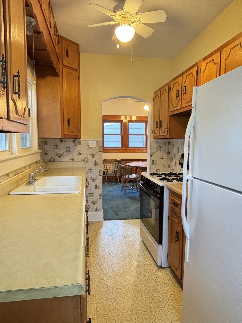808 South Walnut Street Pontiac, IL 61764 - Photo 16 of 34 Gallery Image 16