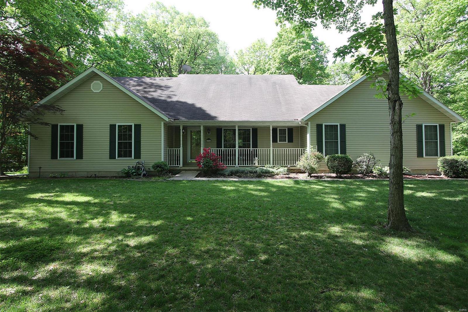 13340 Iberg Road Highland, IL 62249 - Photo 1 of 74