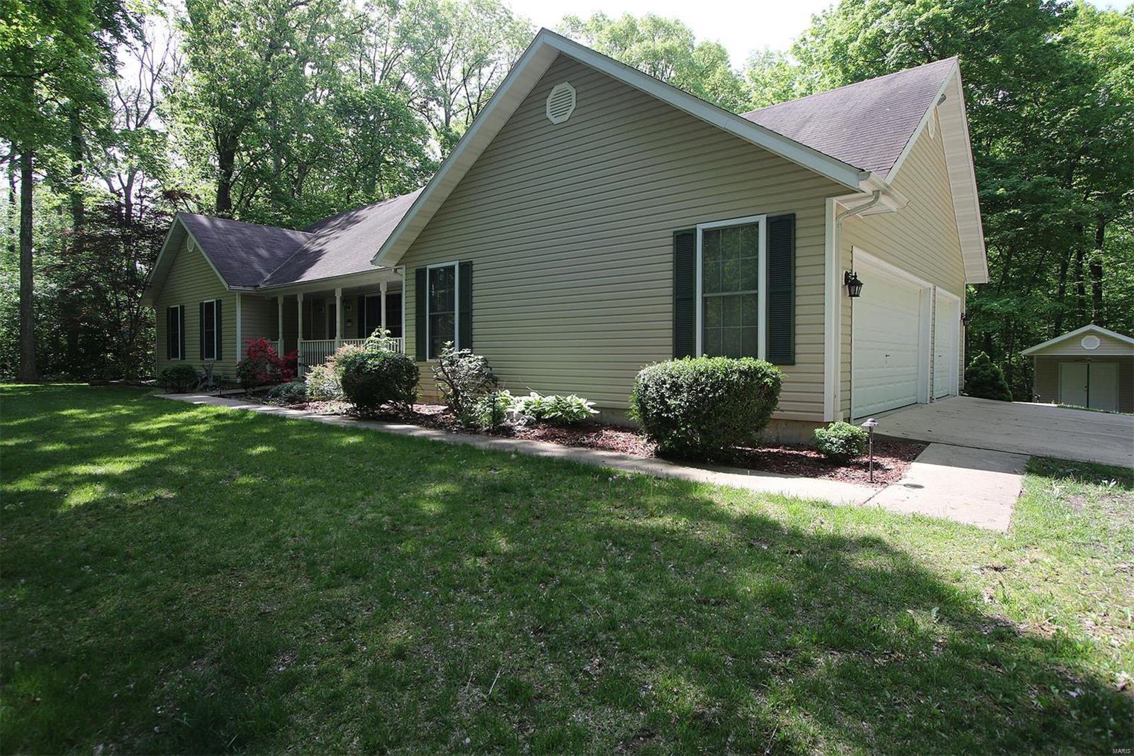 13340 Iberg Road Highland, IL 62249 - Photo 4 of 74