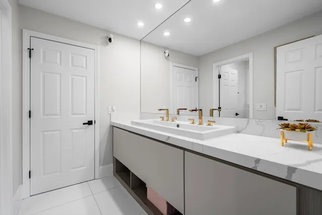 $2,149,000 | 24 Old Connecticut Path, Ashland, MA 01721