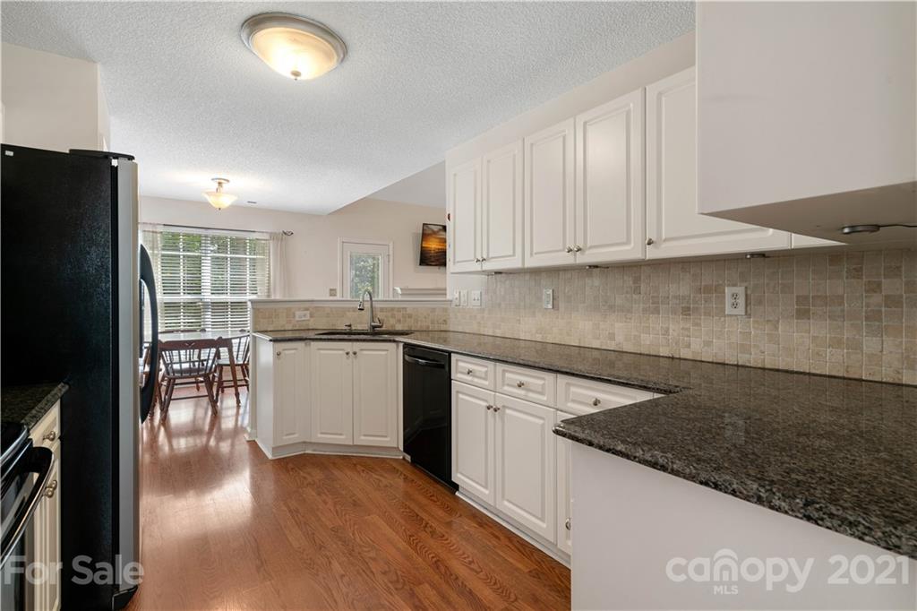 12608 Cardinal Point Road Charlotte, NC 28269 - Photo 12 of 28 Gallery Image 12