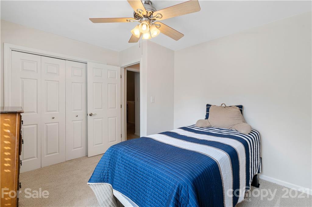 12608 Cardinal Point Road Charlotte, NC 28269 - Photo 19 of 28 Gallery Image 19