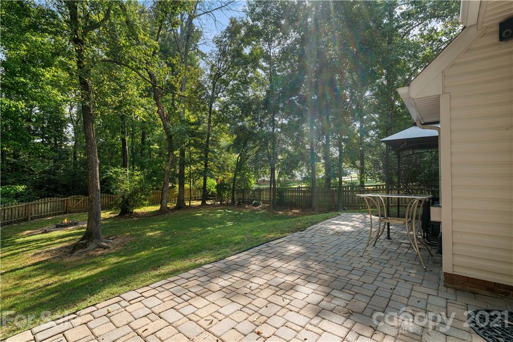 12608 Cardinal Point Road Charlotte, NC 28269 - Photo 27 of 28 Gallery Image 27