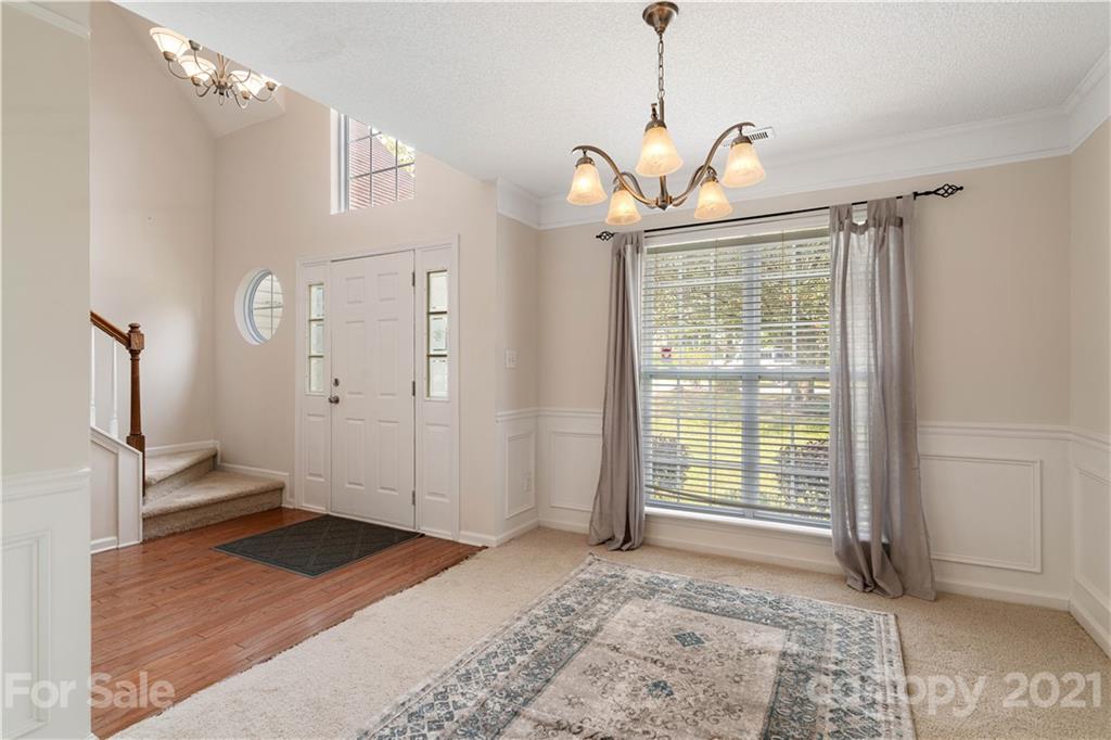 12608 Cardinal Point Road Charlotte, NC 28269 - Photo 4 of 28 Gallery Image 4