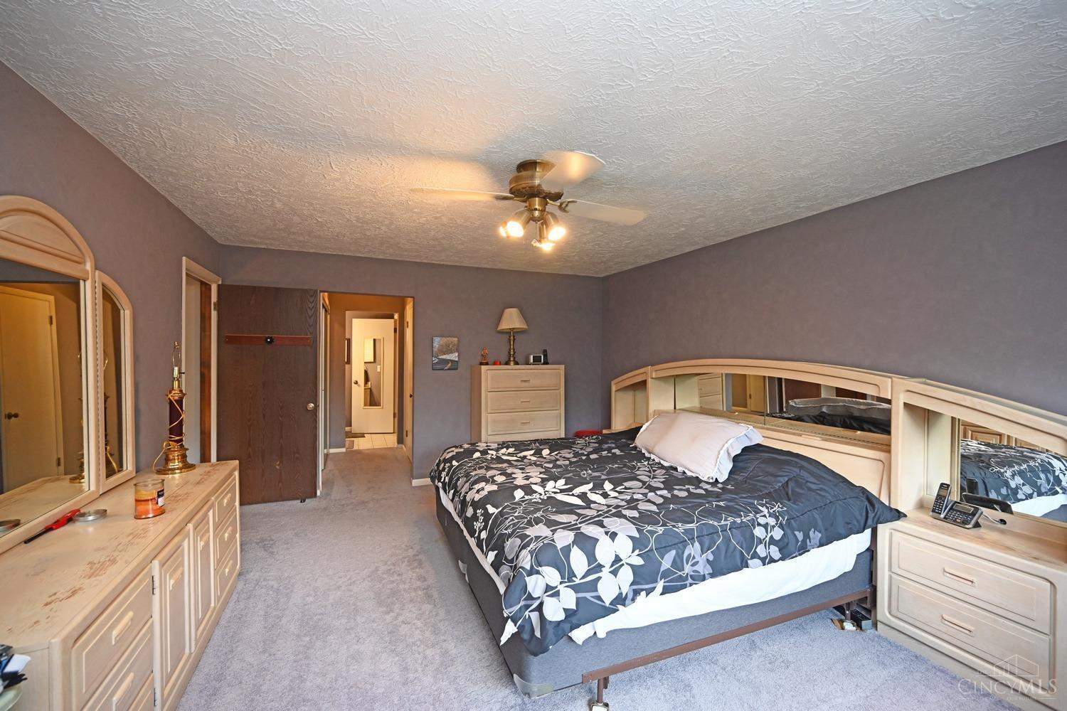 8275 Daleview Road Cincinnati, OH 45247 - Photo 19 of 41 Gallery Image 19