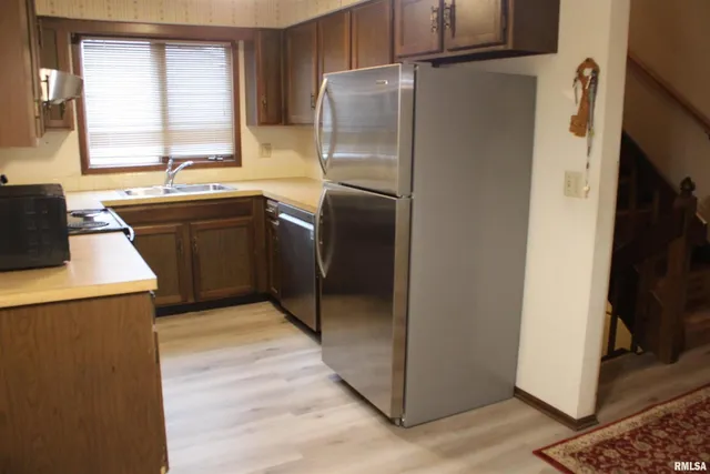 $202,000 | 3542 Cedarview Court, Unit 3542, Bettendorf, IA 52722