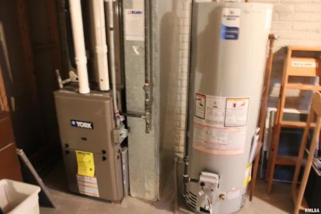 $202,000 | 3542 Cedarview Court, Unit 3542, Bettendorf, IA 52722