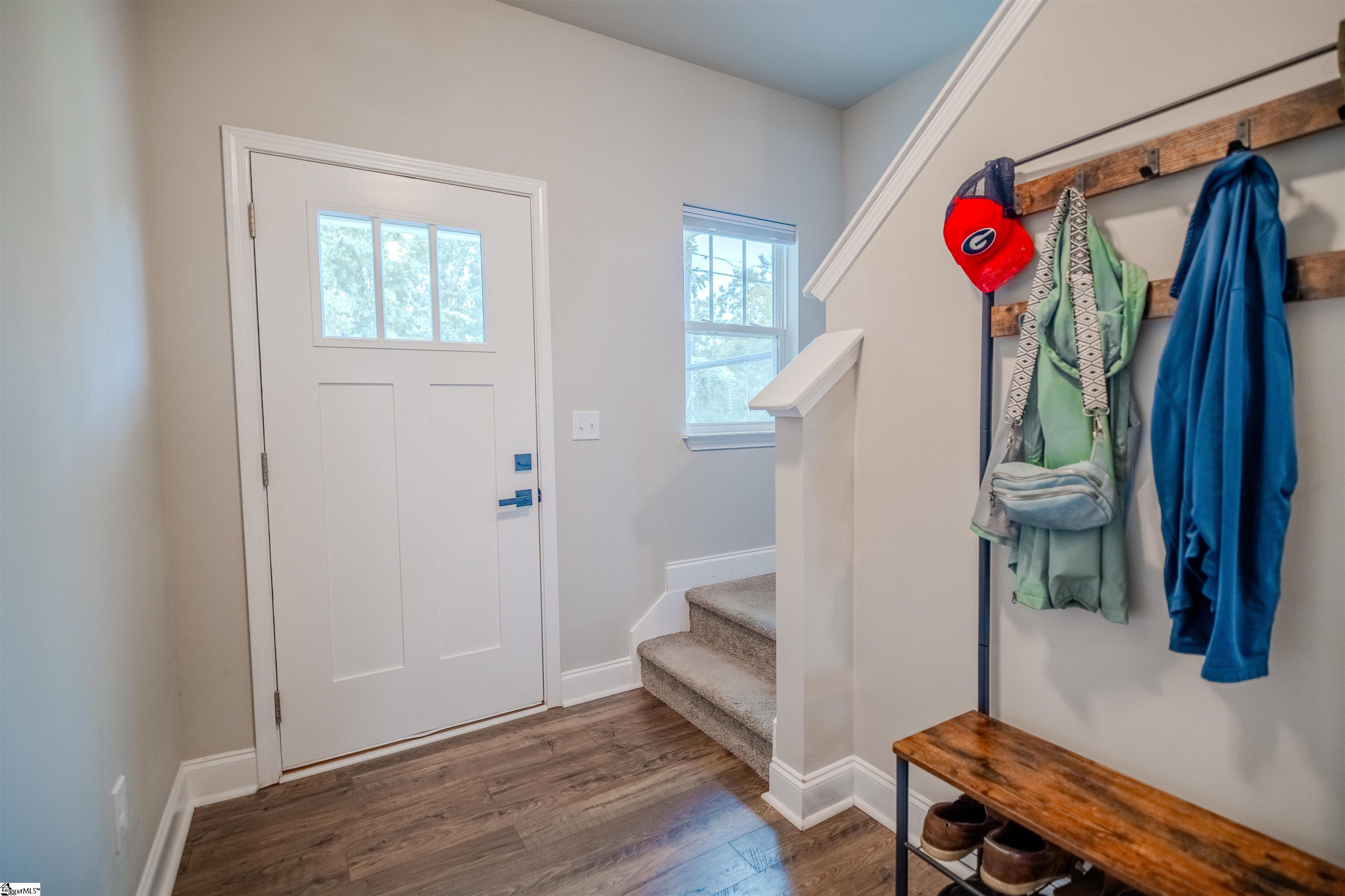 207 Phillips Avenue Easley, SC 29640 - Photo 3 of 39