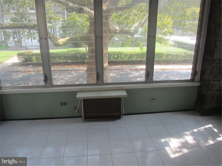134 Copley Road Upper Darby, PA 19082 - Photo 2 of 16