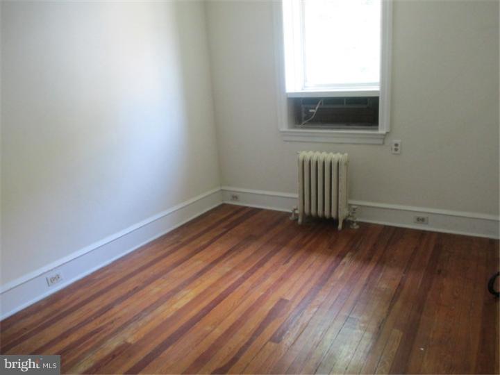 134 Copley Road Upper Darby, PA 19082 - Photo 12 of 16