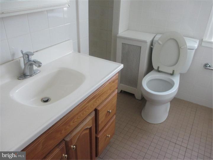 134 Copley Road Upper Darby, PA 19082 - Photo 14 of 16