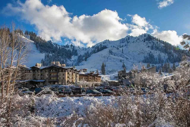 $1,195,000 | 1985 Olympic Vly Road, Unit 216 (2216), Olympic Valley, CA 96146