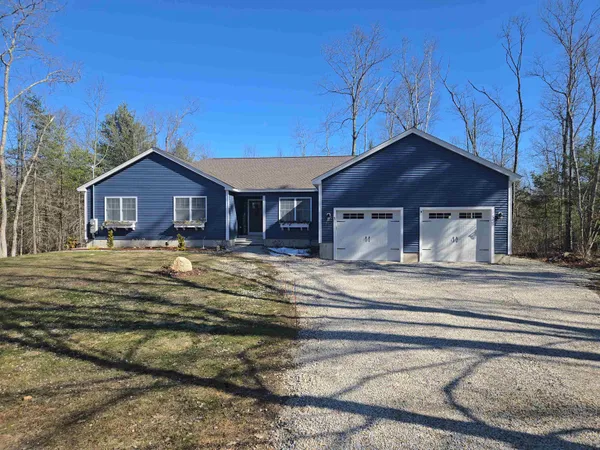 $775,000 | 52 Mt Delight Road, Unit 52, Deerfield, NH 03037