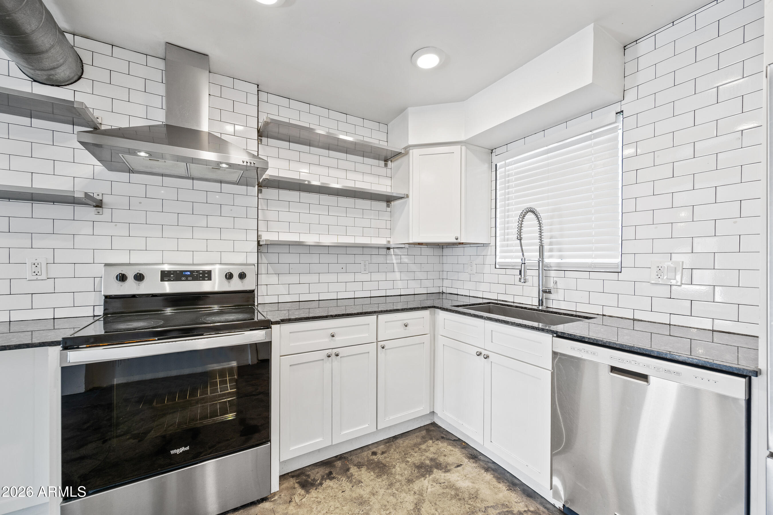 3601 North 15th Avenue, Unit 3 Phoenix, AZ 85015 - Photo 5 of 13 6-3601N15A3-ocupix-