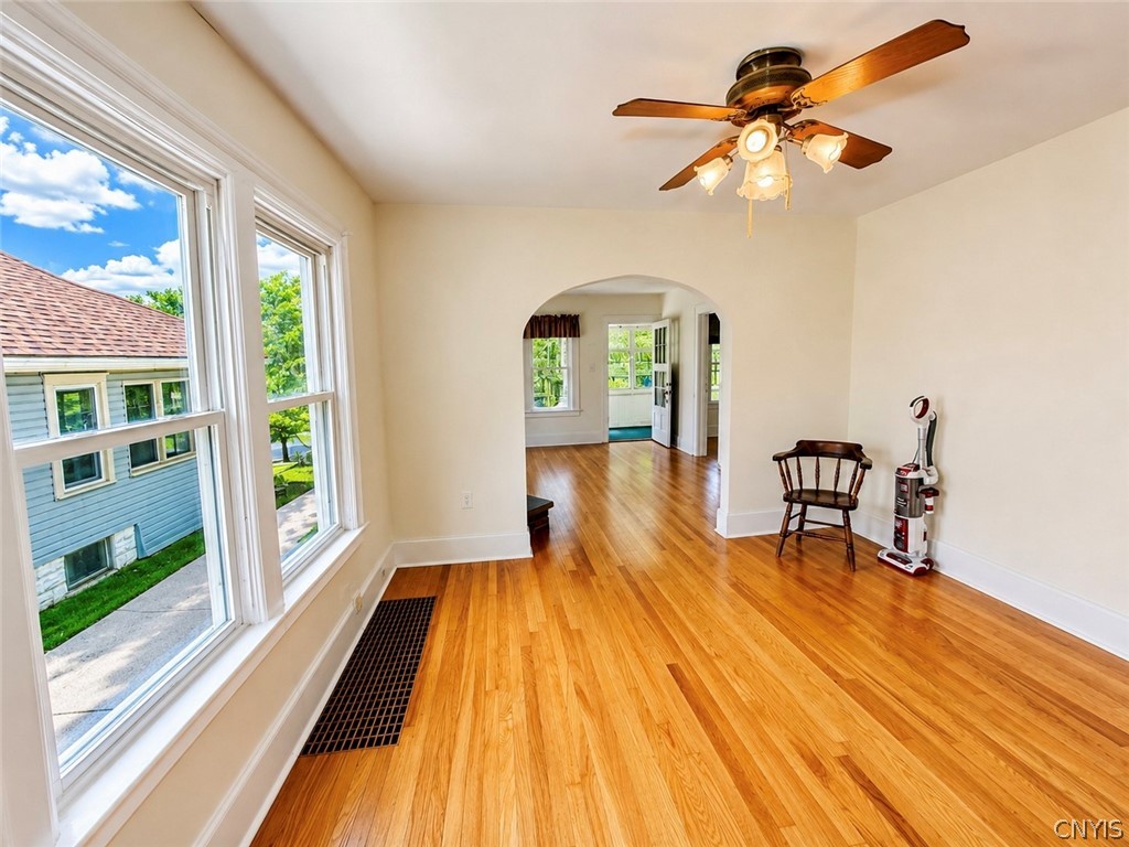 132 Winthrop Road Syracuse, NY 13206 - Photo 10 of 29
