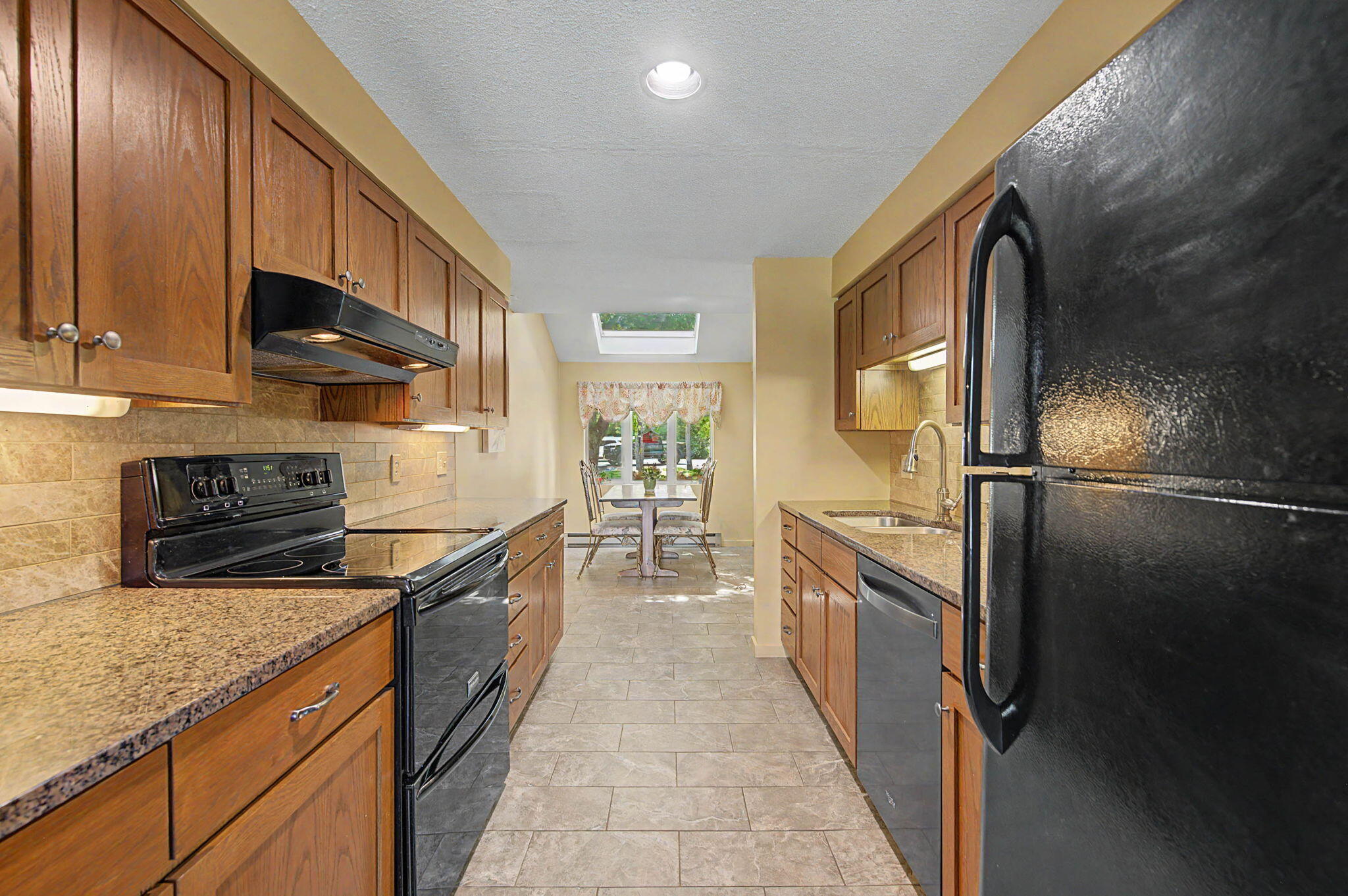 23 Clifford Road, Unit 17 Naples, ME 04055 - Photo 10 of 55 Kitchen