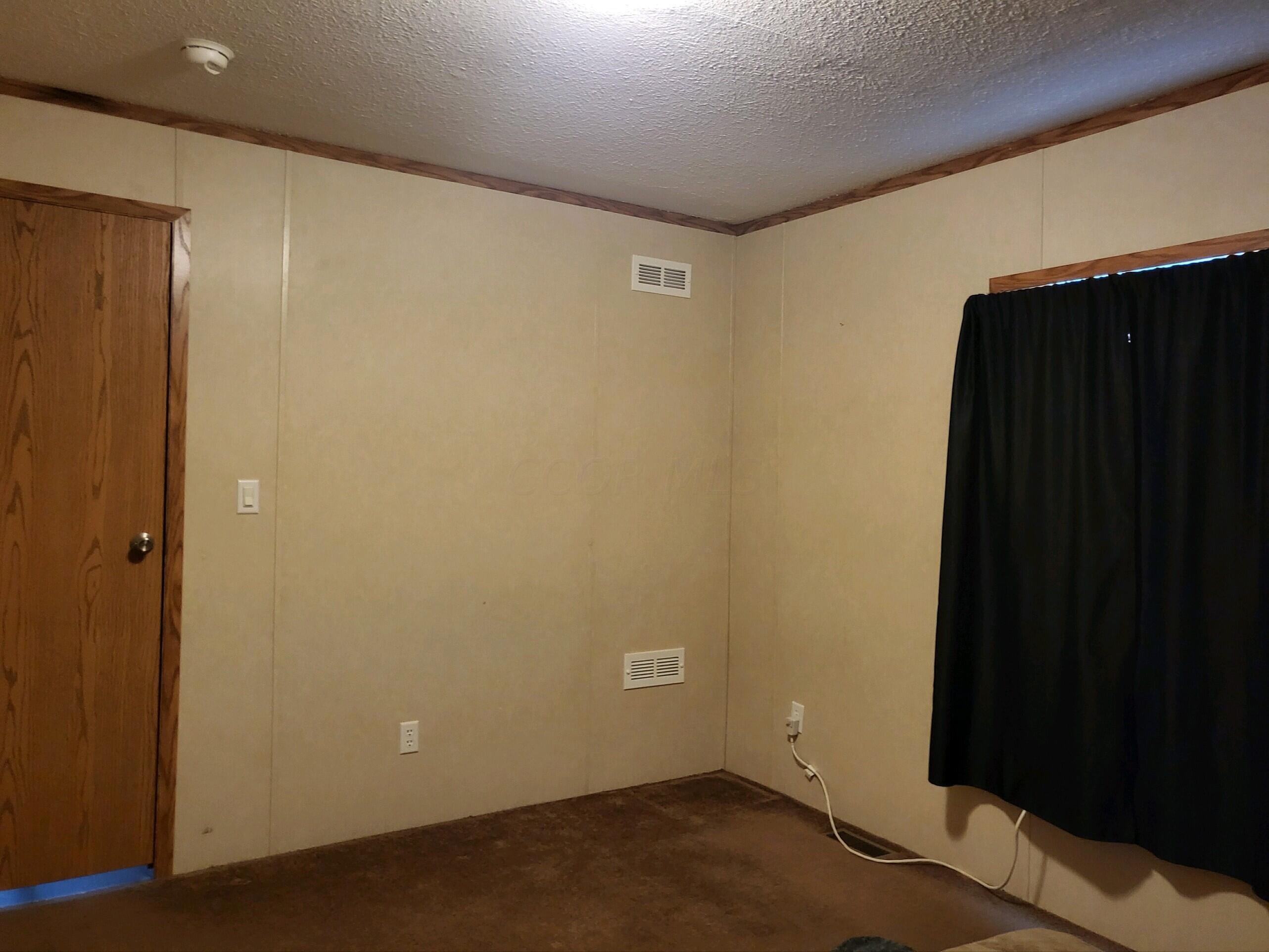 5464 Flint Ridge Road Northeast Crooksville, OH 43731 - Photo 9 of 16 1000004781