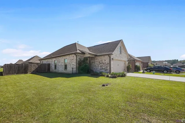 $260,000 | 4777 Celine Drive, Houma, LA 70364