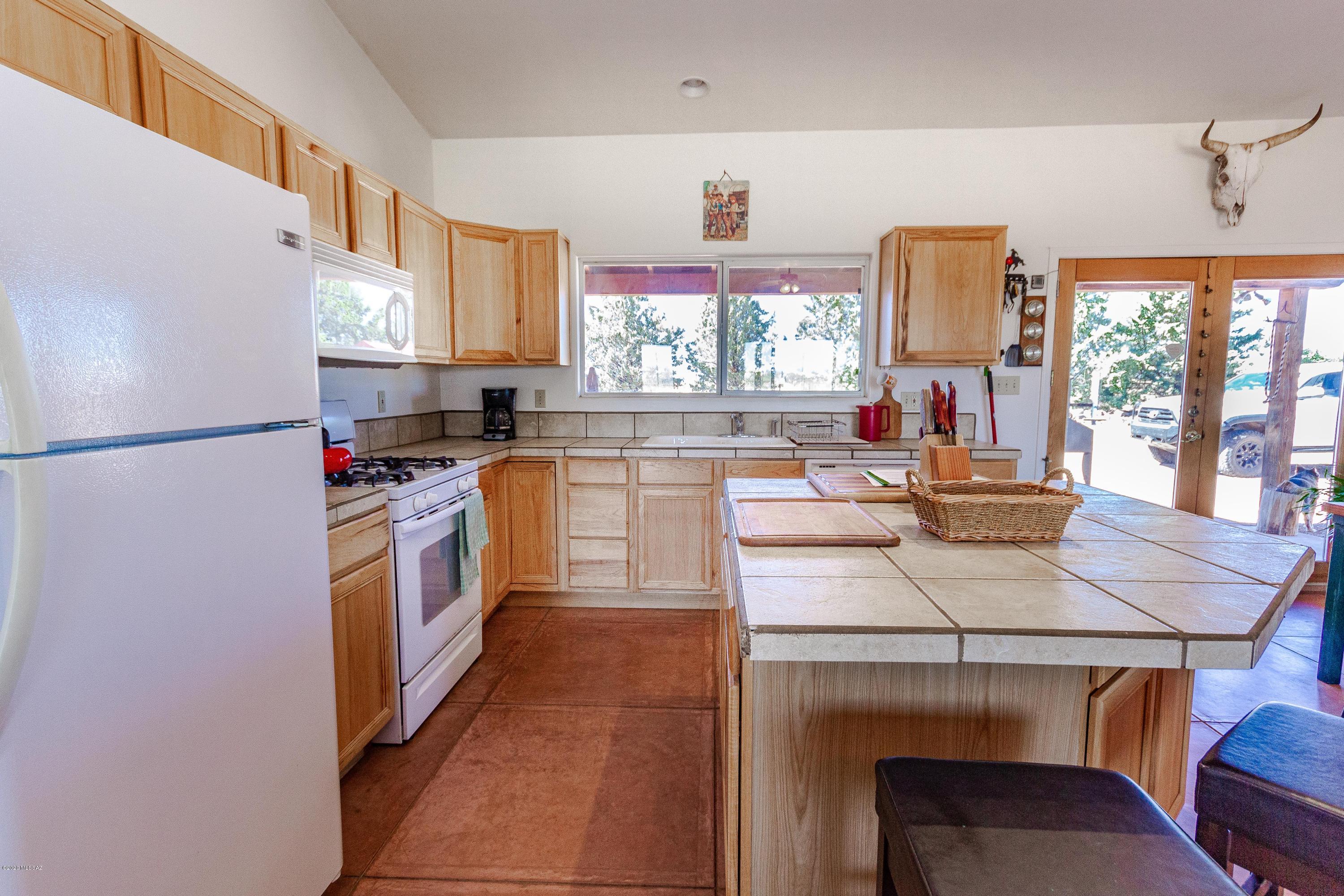 257 Lower Elgin Road Elgin, AZ 85611 - Photo 17 of 49 Gallery Image 17