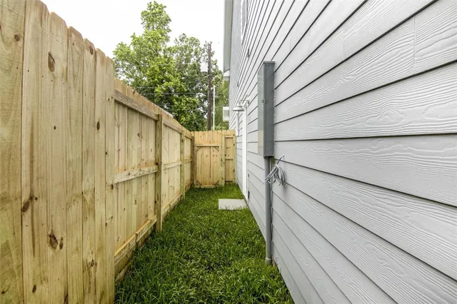 a view of a pathway of a building