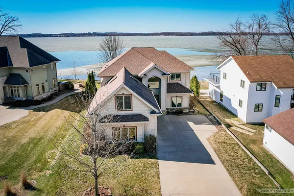 $1,999,900 | 5728 Lake Edge Road, McFarland, WI 53558