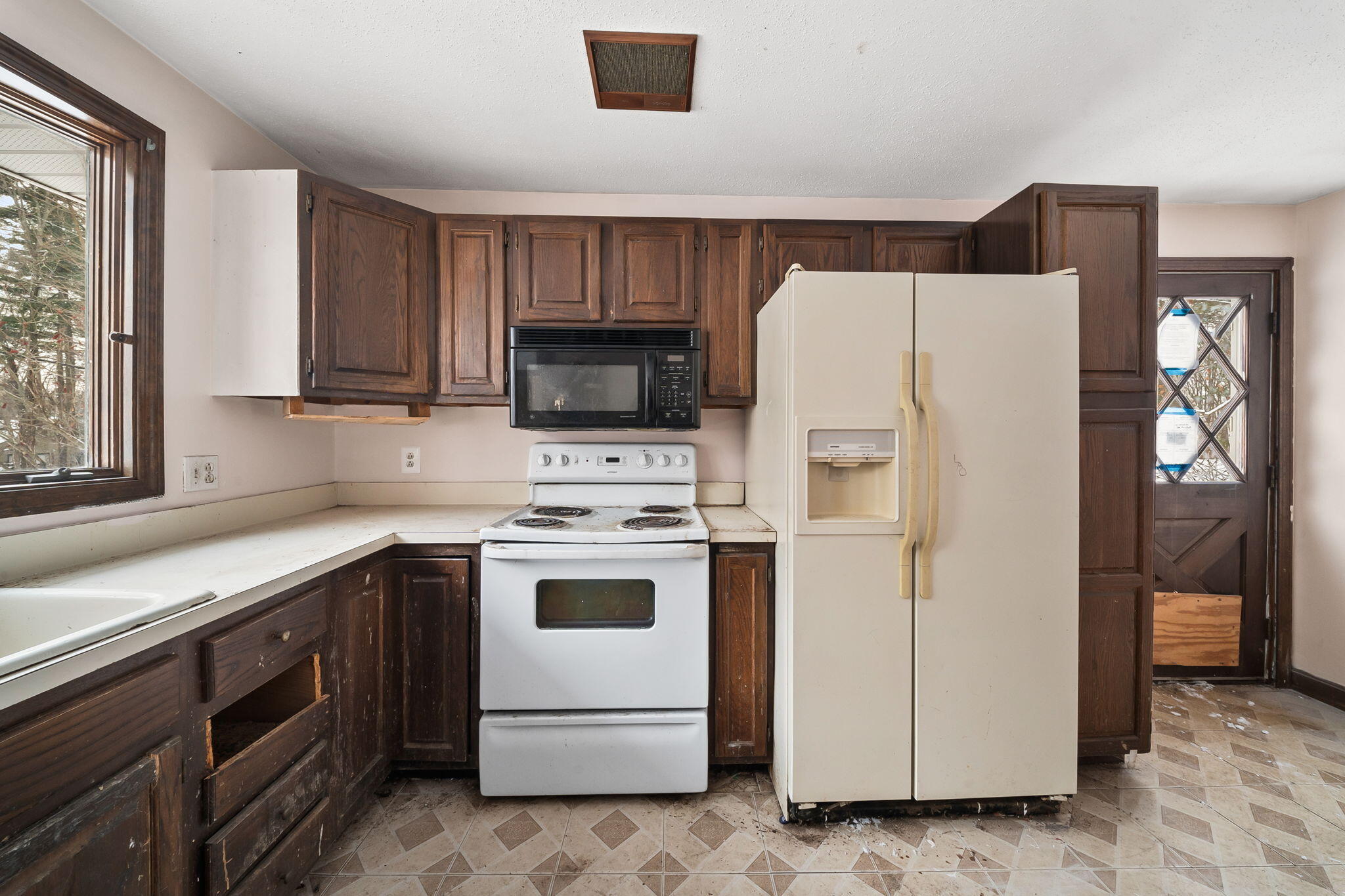 101 School Street Berwick, ME 03901 - Photo 7 of 34 Kitchen