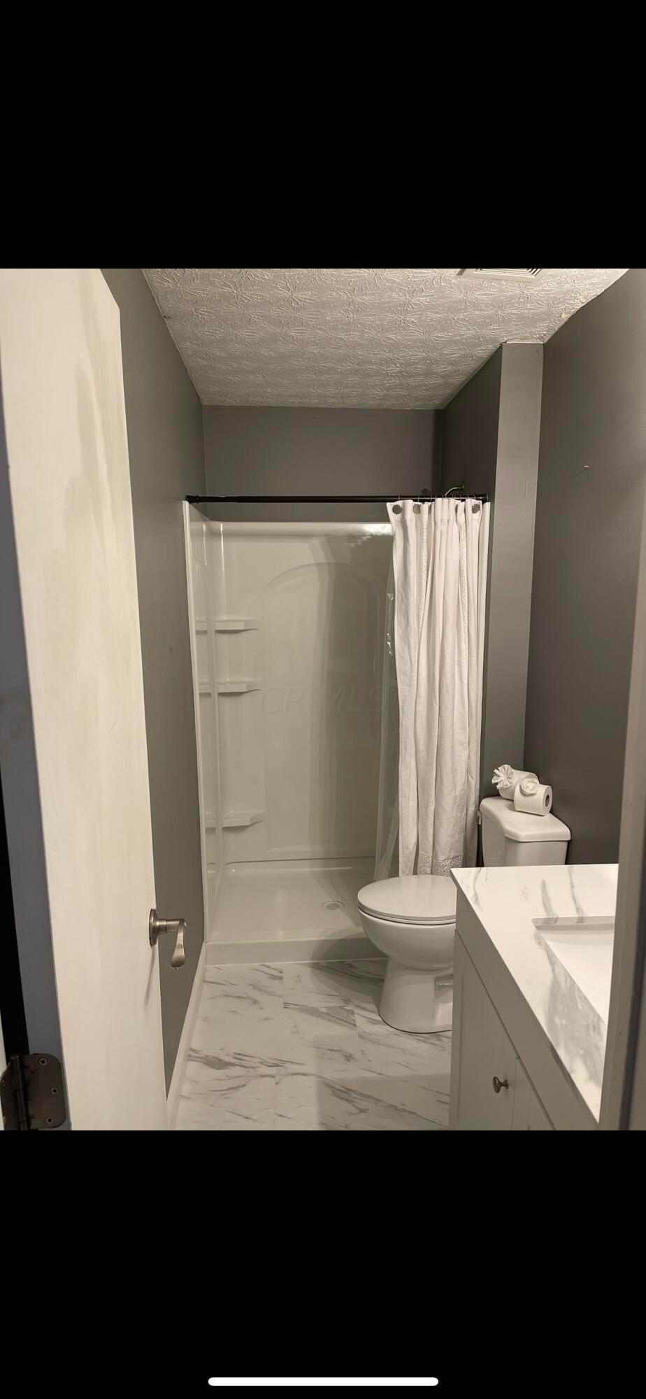 3950 Millstone Road Columbus, OH 43207 - Photo 5 of 13 Master Bath